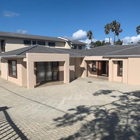 Bed and Breakfast Sea Breeze On 62 East London Exteriér fotografie