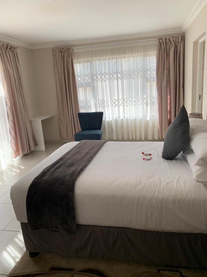 Bed and Breakfast Sea Breeze On 62 East London Exteriér fotografie