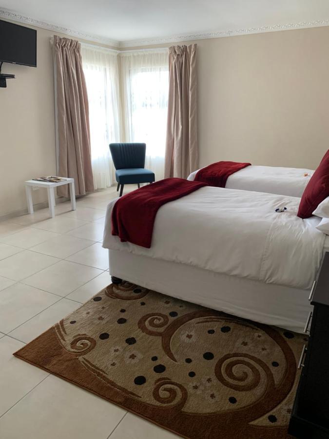Bed and Breakfast Sea Breeze On 62 East London Exteriér fotografie